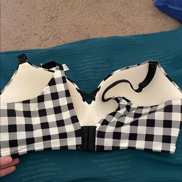 Torrid 40DD Black & White Bra - Picture 4 of 6
